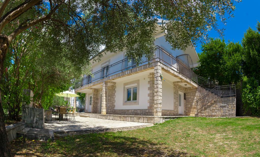 Olive Tree Villa แฮร์เซ็ก-โนวี ภายนอก รูปภาพ